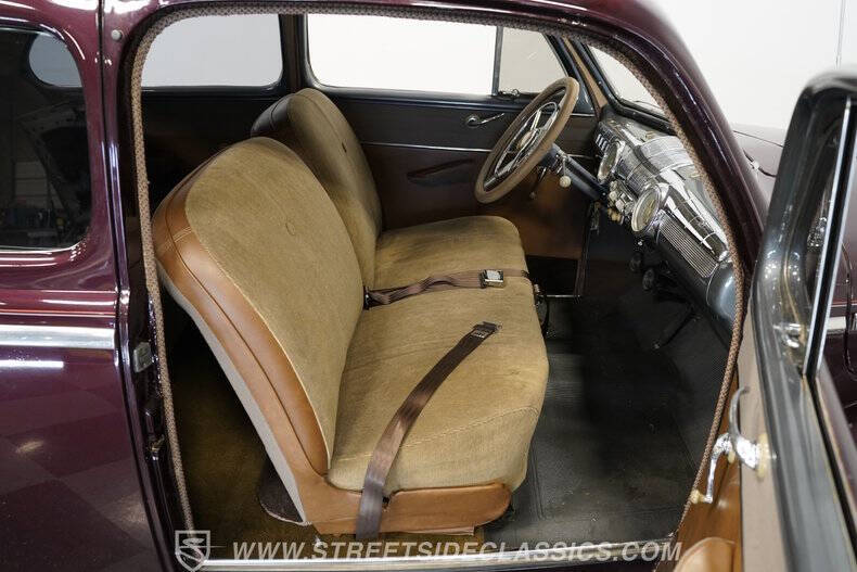 1947 Ford Deluxe