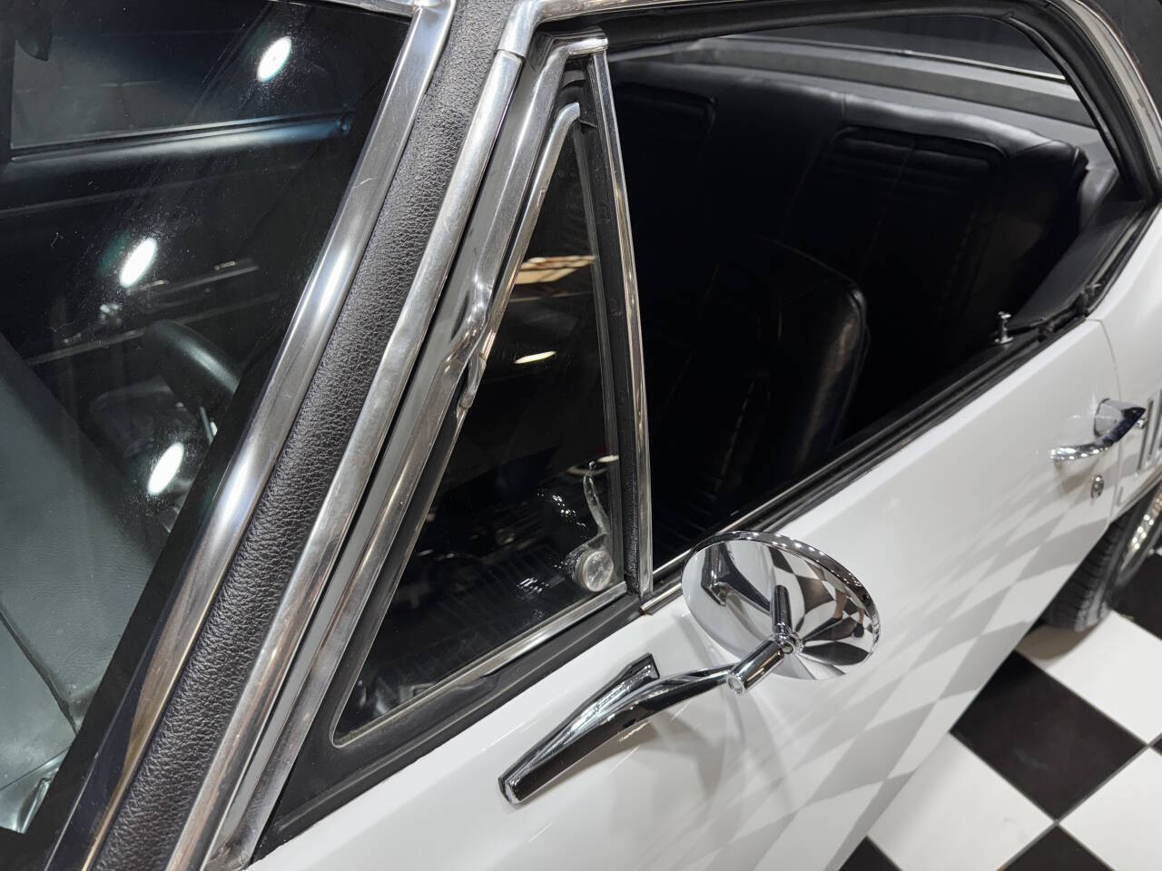 1967 Pontiac Firebird 41