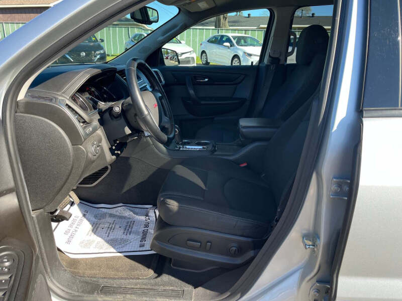 2016 GMC Acadia SLE-2