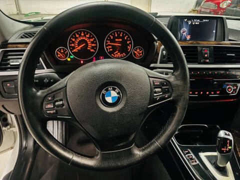 2017 BMW 3 Series 320i xDrive