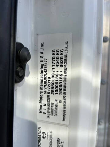2020 Hino 268A