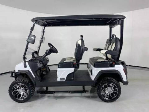 2025 Evolution MAVERICK 4 PLUS