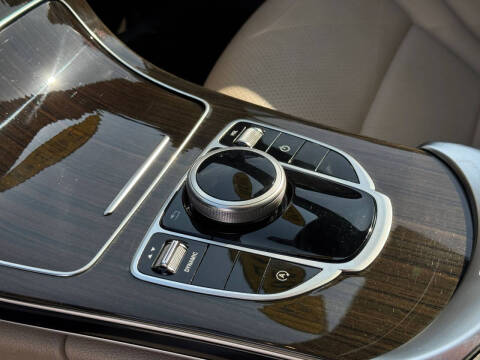 2020 Mercedes-Benz C-Class C 300