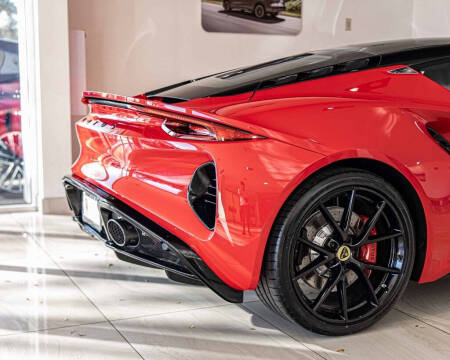 2025 Lotus Emira V6 Base