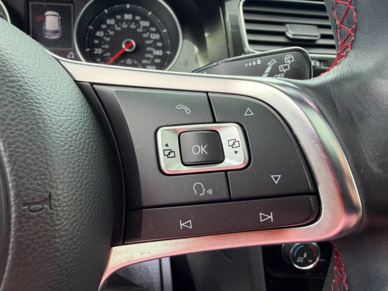 2016 Volkswagen Golf GTI SE