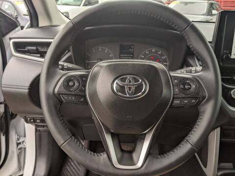 2025 Toyota Corolla Cross LE