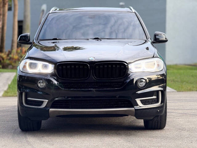 2018 BMW X5 sDrive35i photo 2