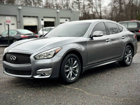 2016 Infiniti Q70 for sale at Certified Premium Motors in Lakewood NJ