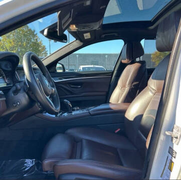 2014 BMW 5 Series 550i