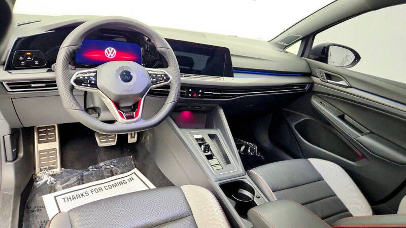 2022 Volkswagen Golf GTI SE