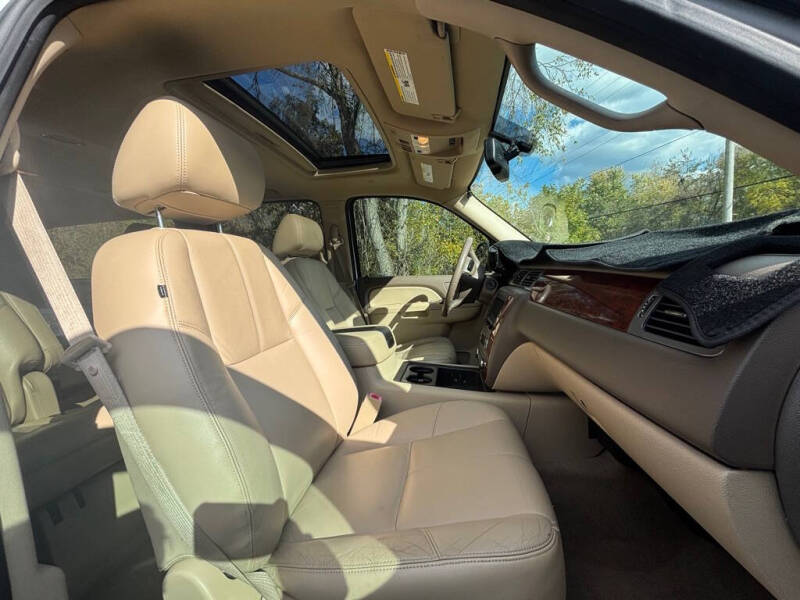 2012 Chevrolet Suburban LT 2500