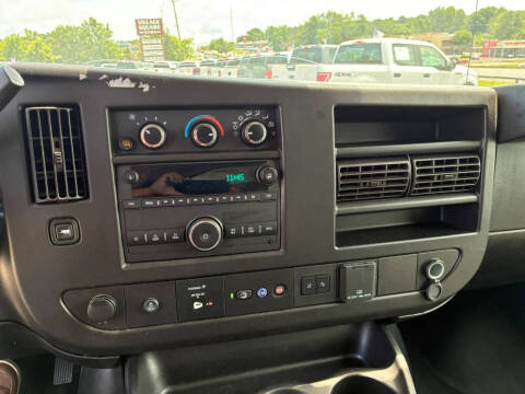 2022 Chevrolet Express 2500