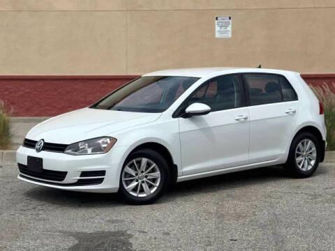 2016 Volkswagen Golf TSI S
