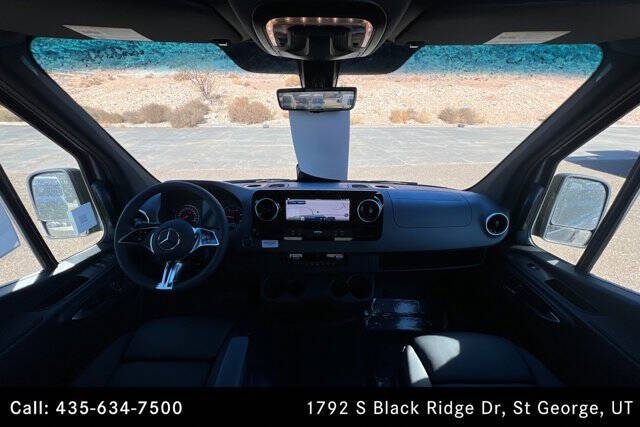 2025 Mercedes-Benz Sprinter