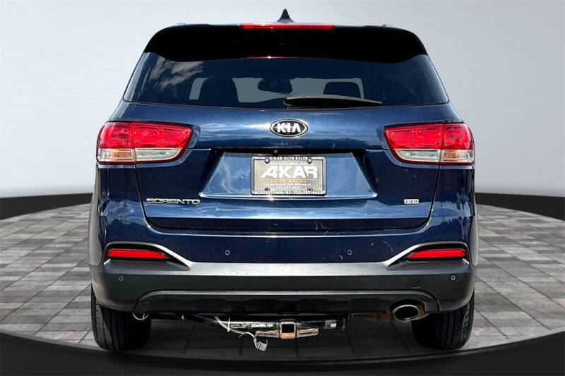2016 Kia Sorento LX