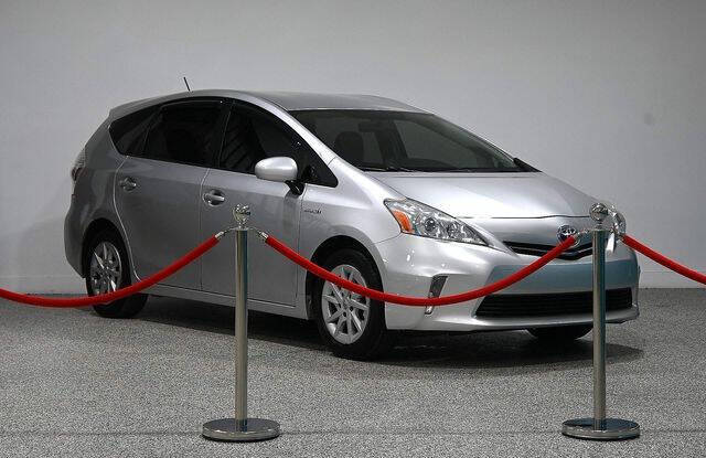 2013 Toyota Prius v Three