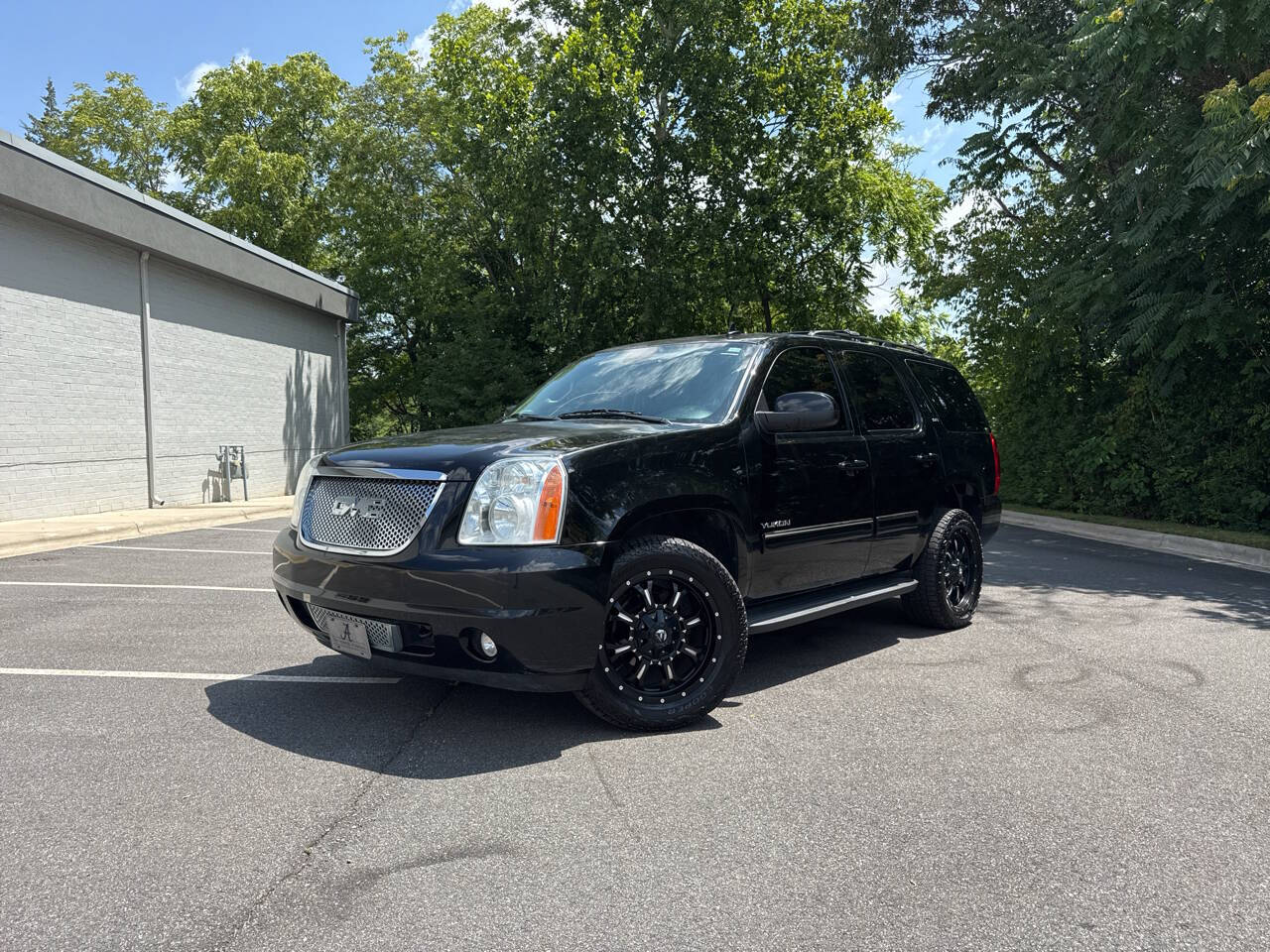 2013 GMC Yukon 4WD SLT's photo