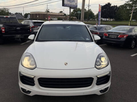 2017 Porsche Cayenne Platinum Edition