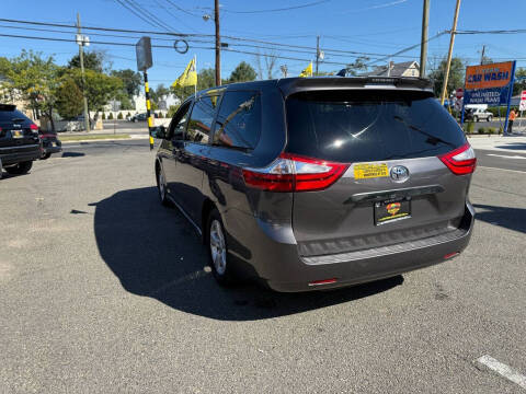2019 Toyota Sienna L 7-Passenger