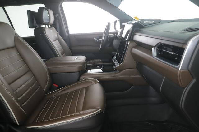 2025 GMC Yukon Denali Ultimate