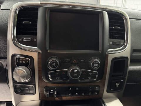 2019 RAM 1500 Classic Laramie