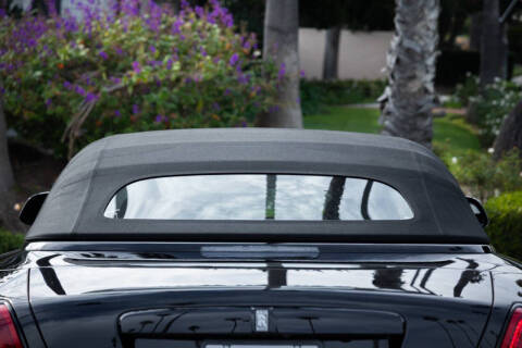 2019 Rolls-Royce Black Badge Dawn