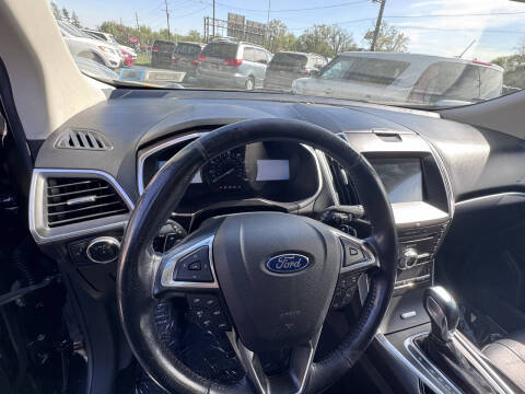 2017 Ford Edge Titanium