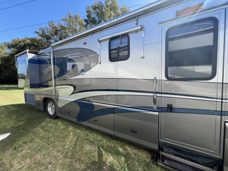 2002 Foretravel GV320 4010