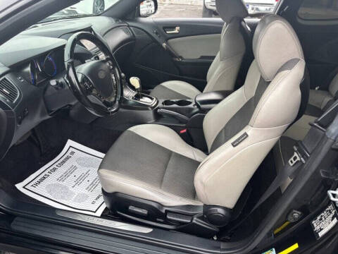 2013 Hyundai Genesis Coupe 2.0T Premium
