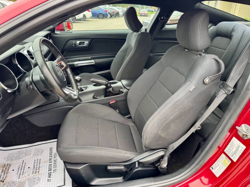 2016 Ford Mustang V6