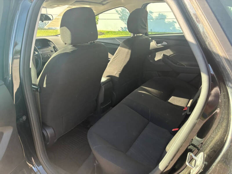 2017 Ford Focus SE