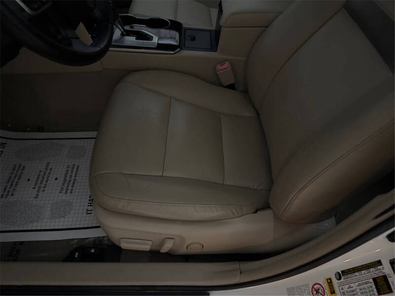 2014 Toyota Camry XLE V6