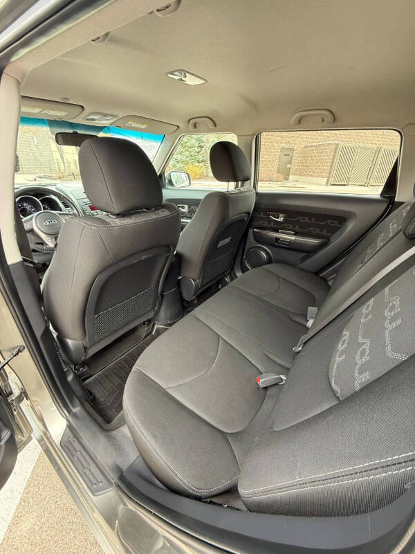 2012 Kia Soul +