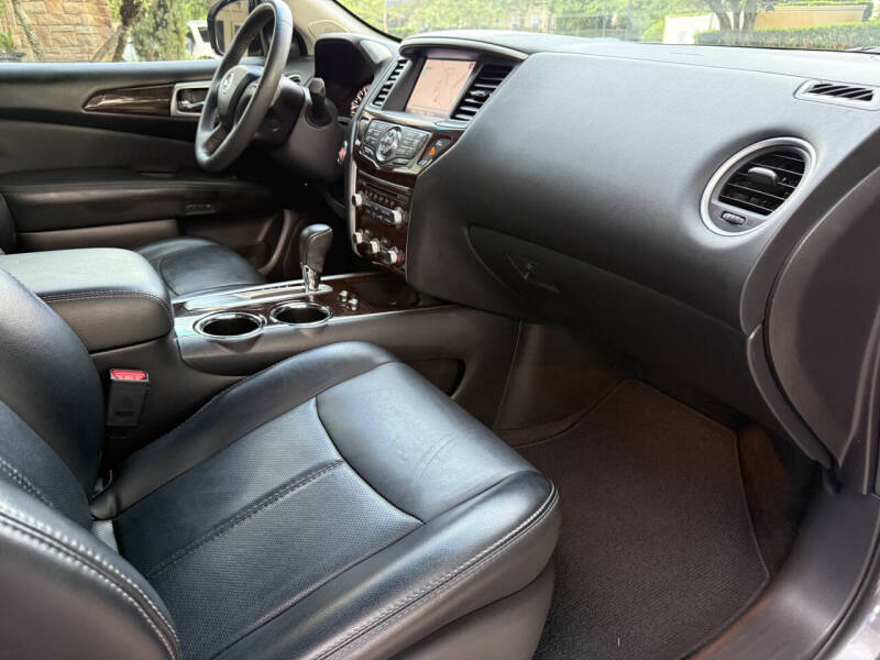 2015 Nissan Pathfinder Platinum