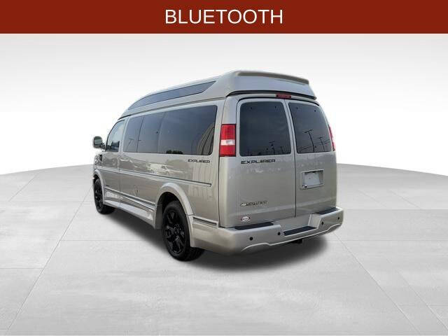2023 Chevrolet Express 2500