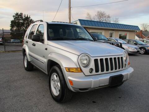 2006 Jeep Liberty for sale at Supermax Autos in Strasburg VA