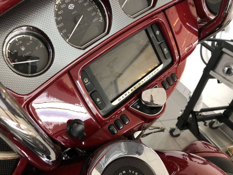 2016 Harley-Davidson FLHXSE