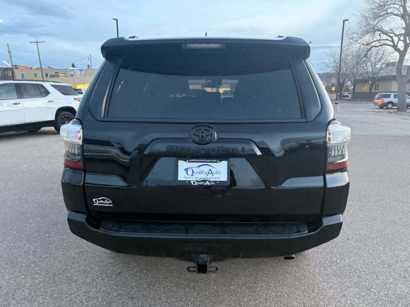 2022 Toyota 4Runner SR5