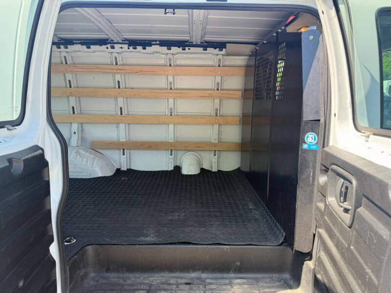 2024 Chevrolet Express 2500