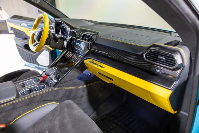 2024 Lamborghini Urus S