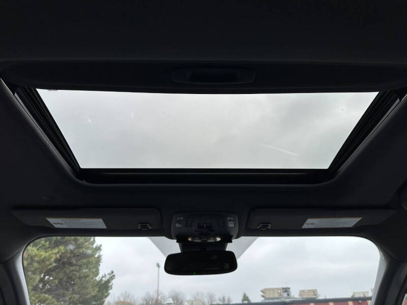 2025 Toyota Sienna XLE 7-Passenger