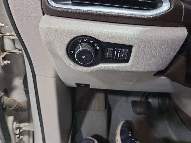 2017 Chrysler Pacifica Touring-L Plus