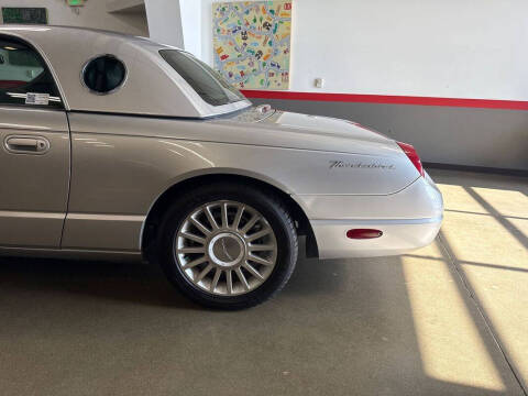 2004 Ford Thunderbird Deluxe
