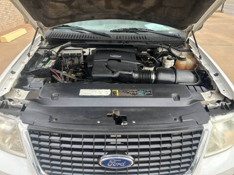 2004 Ford Expedition XLT