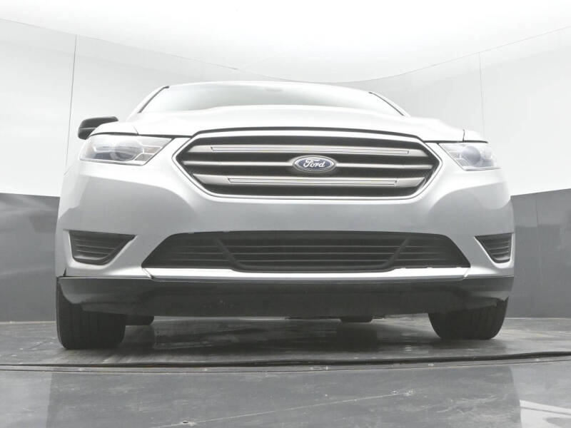 2019 Ford Taurus SE