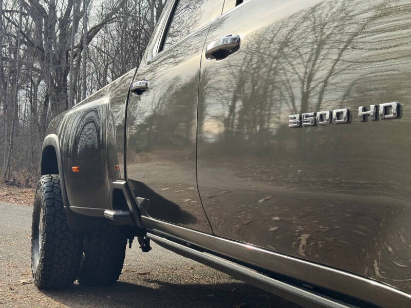 2022 Chevrolet Silverado 3500HD High Country