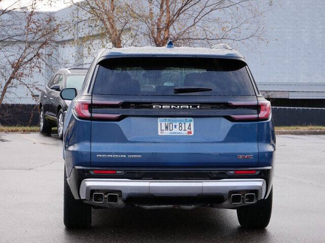 2024 GMC Acadia Denali