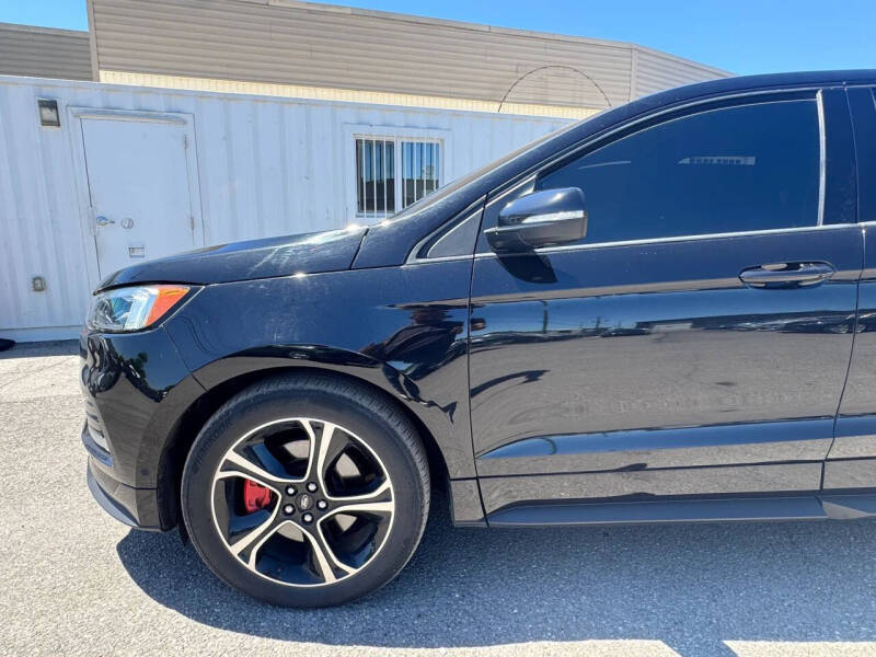 2020 Ford Edge ST