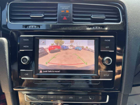 2019 Volkswagen Golf GTI S