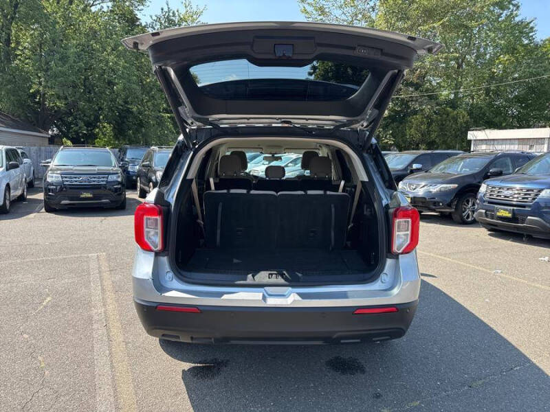 2020 Ford Explorer